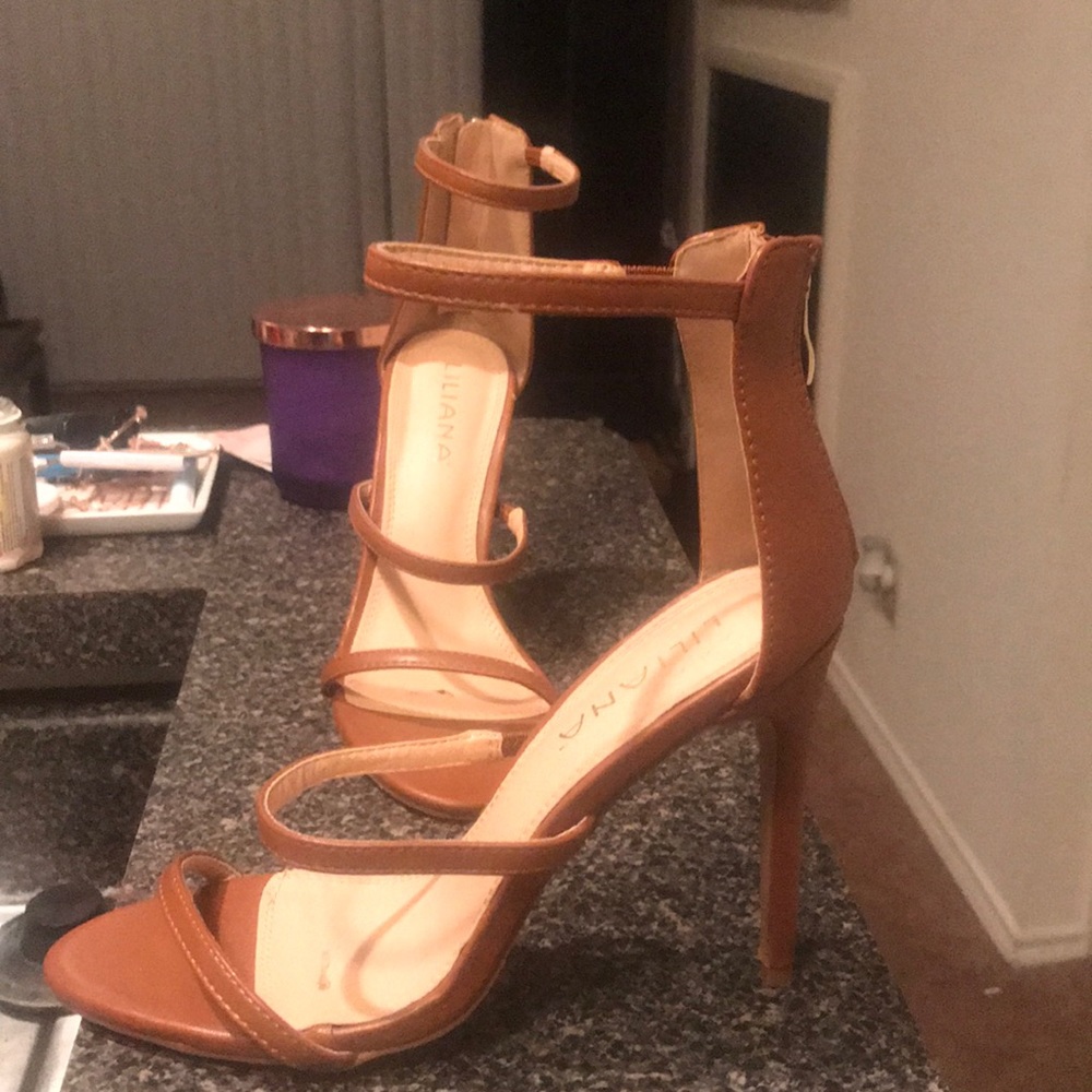 Cognac strappy heel